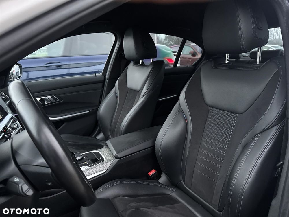 BMW Seria 3 318d - 18