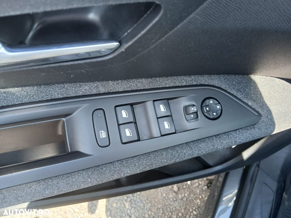 Peugeot 3008 1.5 BlueHDI 130 EAT8 Allure Pack - 9