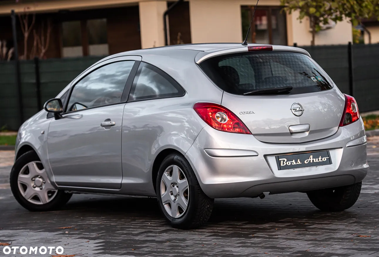 Opel Corsa 1.2 16V Enjoy - 9