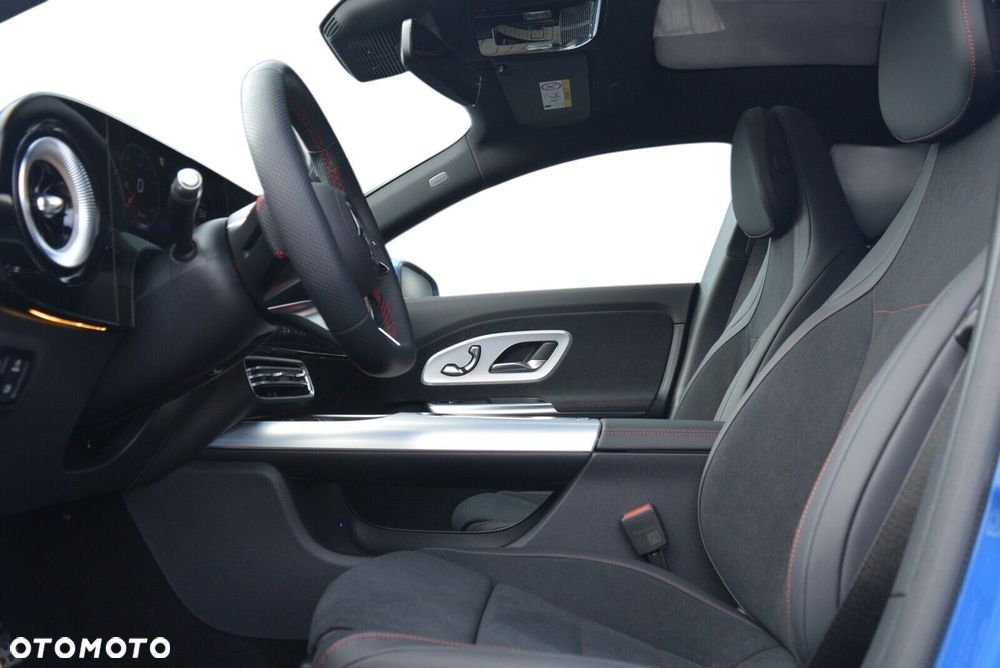 Mercedes-Benz CLA 220 mHEV 4-Matic 8G-DCT - 8