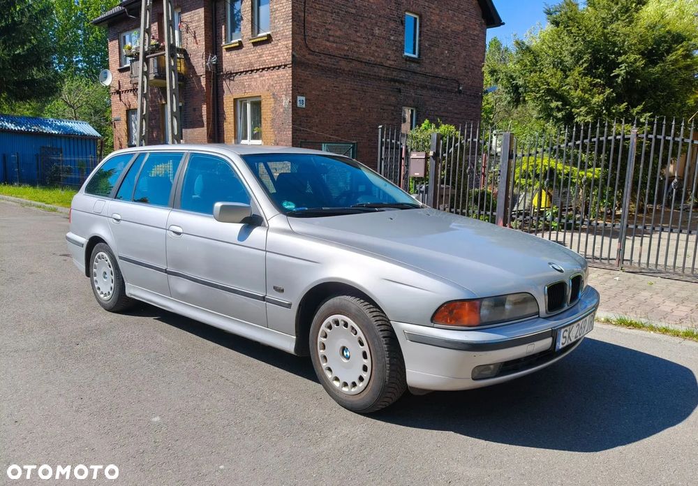 BMW Seria 5 520i - 9