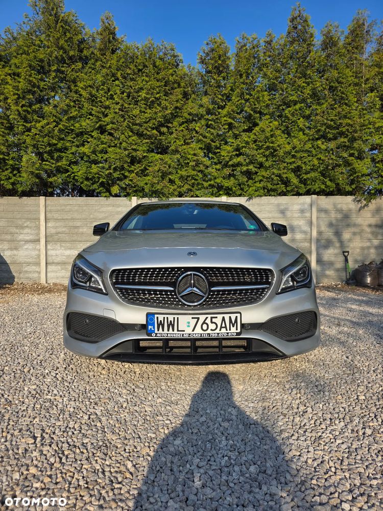 Mercedes-Benz CLA 180 7G-DCT AMG Line - 4