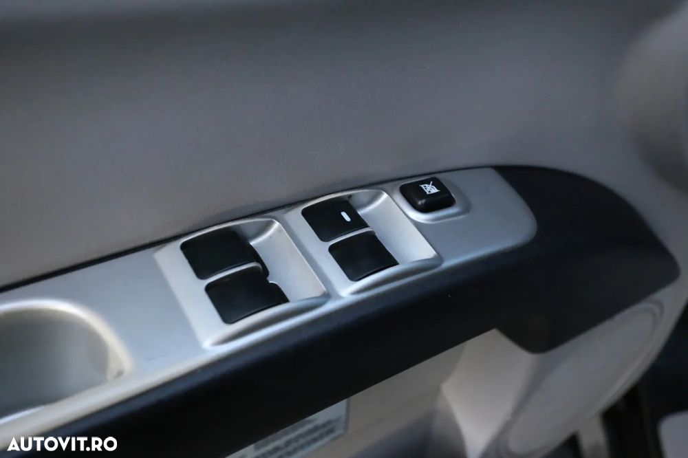 Mitsubishi L200 Pick Up 4x4 Intense Double Cab - 27