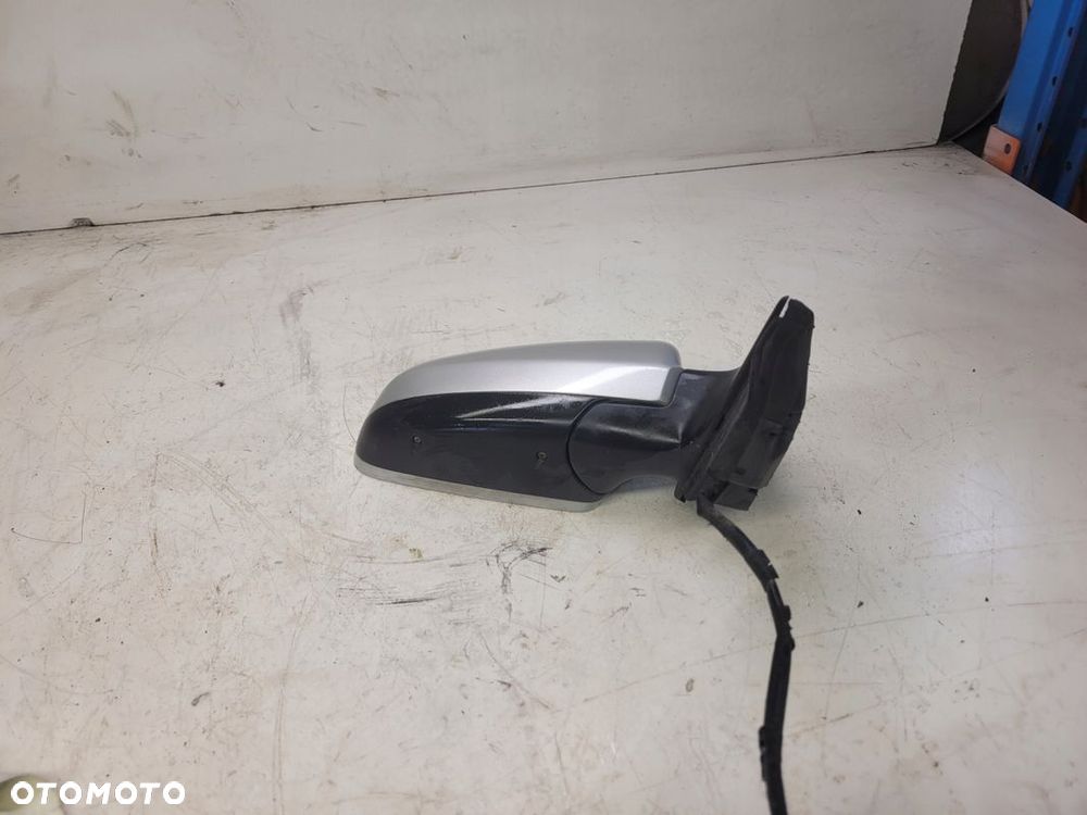 LUSTERKO PRAWY PRZÓD AUDI A3 8P3 LY7W 5 PIN UK 3D - 8