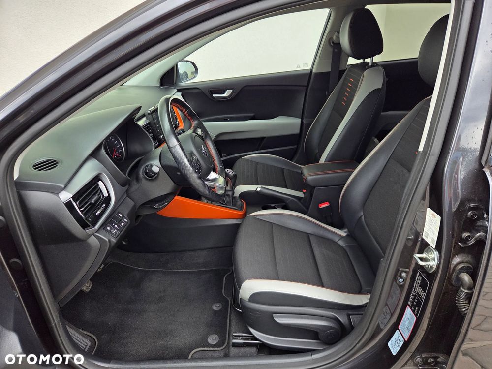 Kia Stonic - 8
