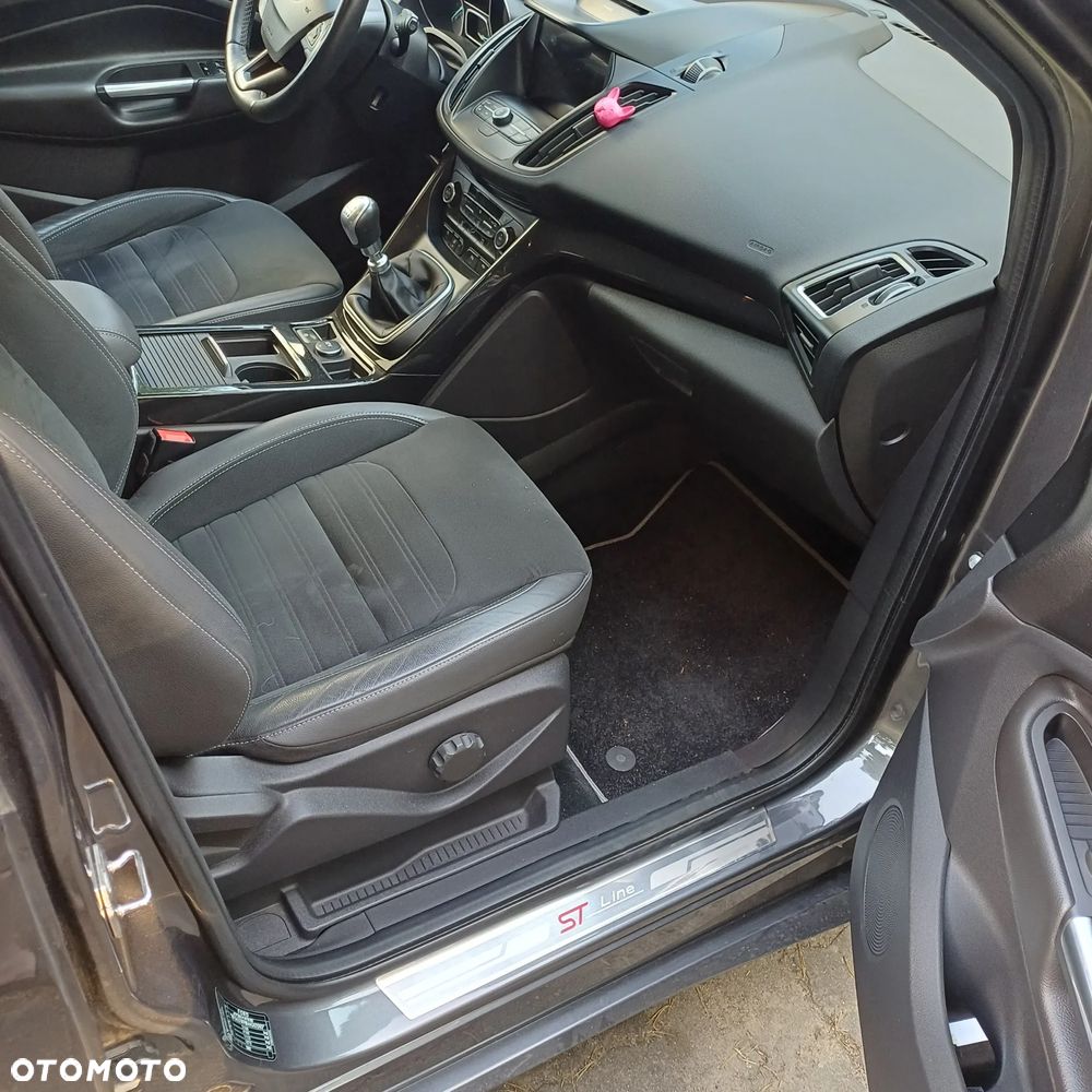 Ford Kuga 1.5 EcoBoost FWD ST-Line ASS - 4
