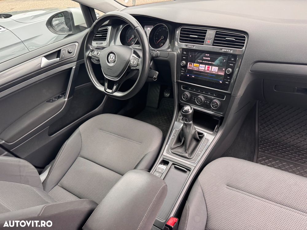 Skoda Fabia - 10