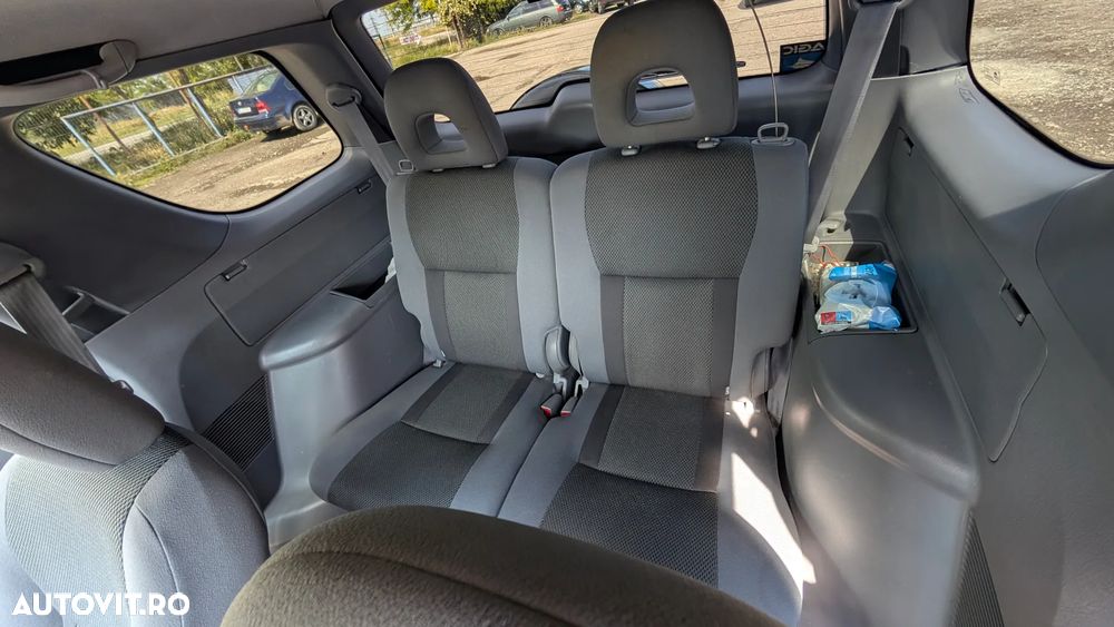 Toyota RAV4 2.0 Aut Sol - 8