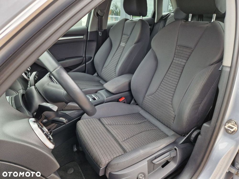 Audi A3 Sportback 2.0 TDI S tronic - 10