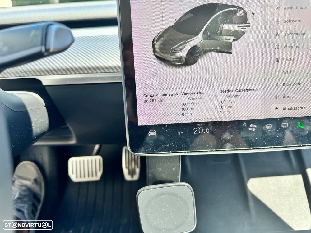 Tesla Model 3 - 11