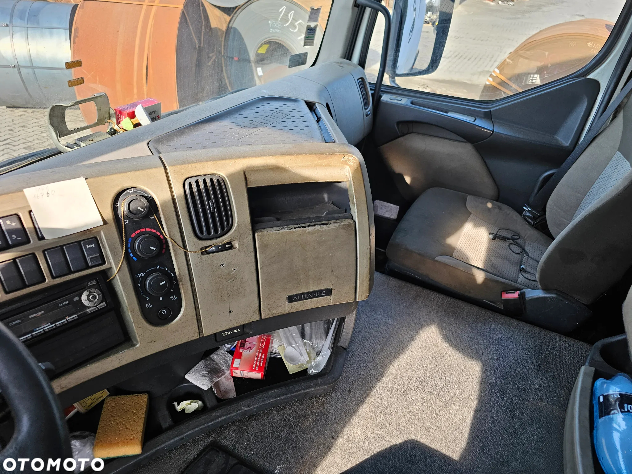 Renault Premium - 25
