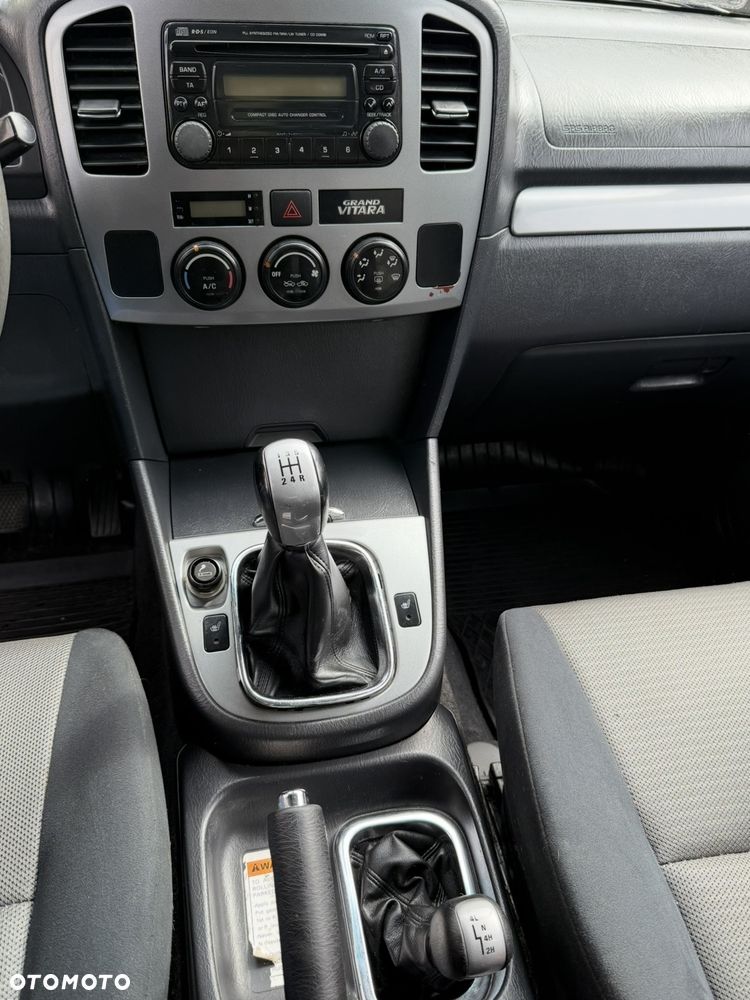 Suzuki Grand Vitara 1.6 - 10