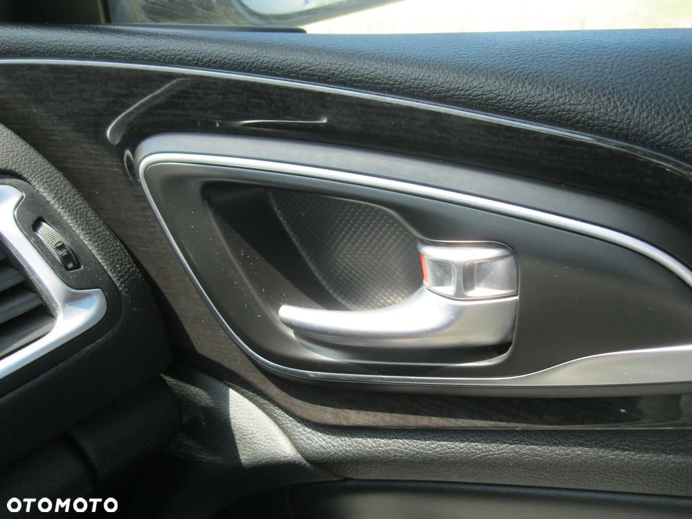 Chrysler 200 - 13