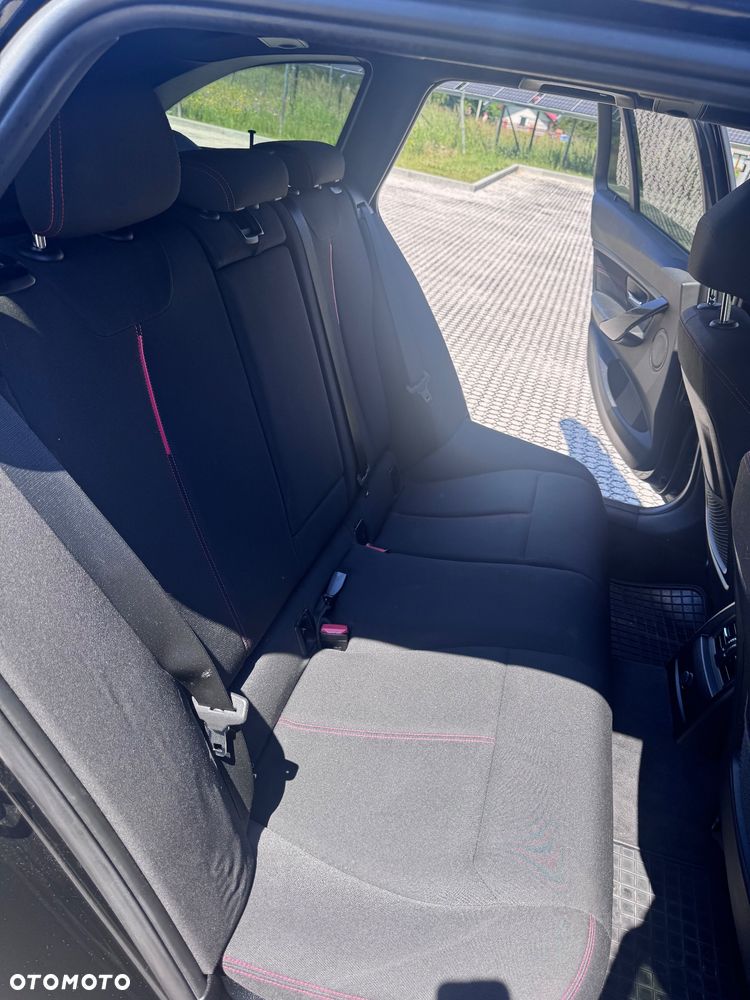 BMW Seria 3 320i xDrive - 15