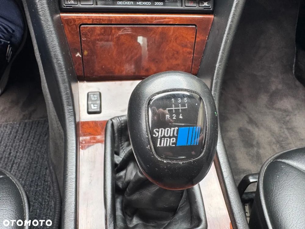Mercedes-Benz W124 (1984-1993) - 34
