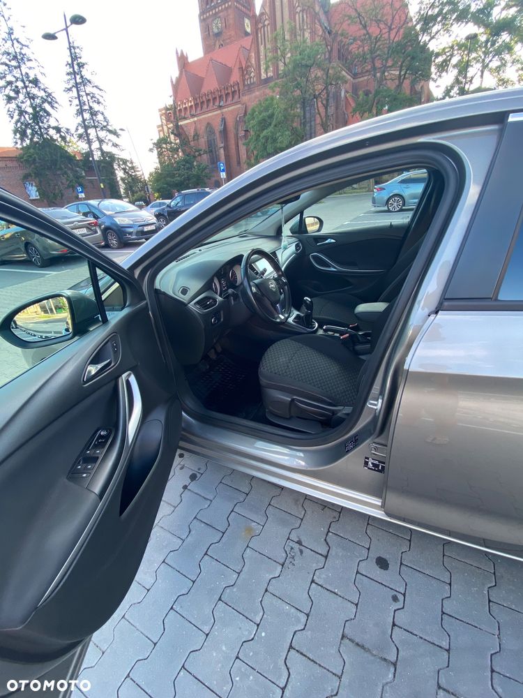 Opel Astra 1.4 T Elite - 7