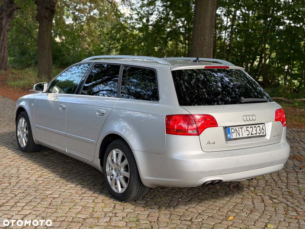 Audi A4 Avant 2.0 TDI - 4