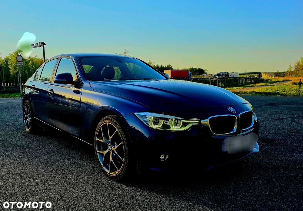 BMW Seria 3 318d Sport Line Shadow - 16
