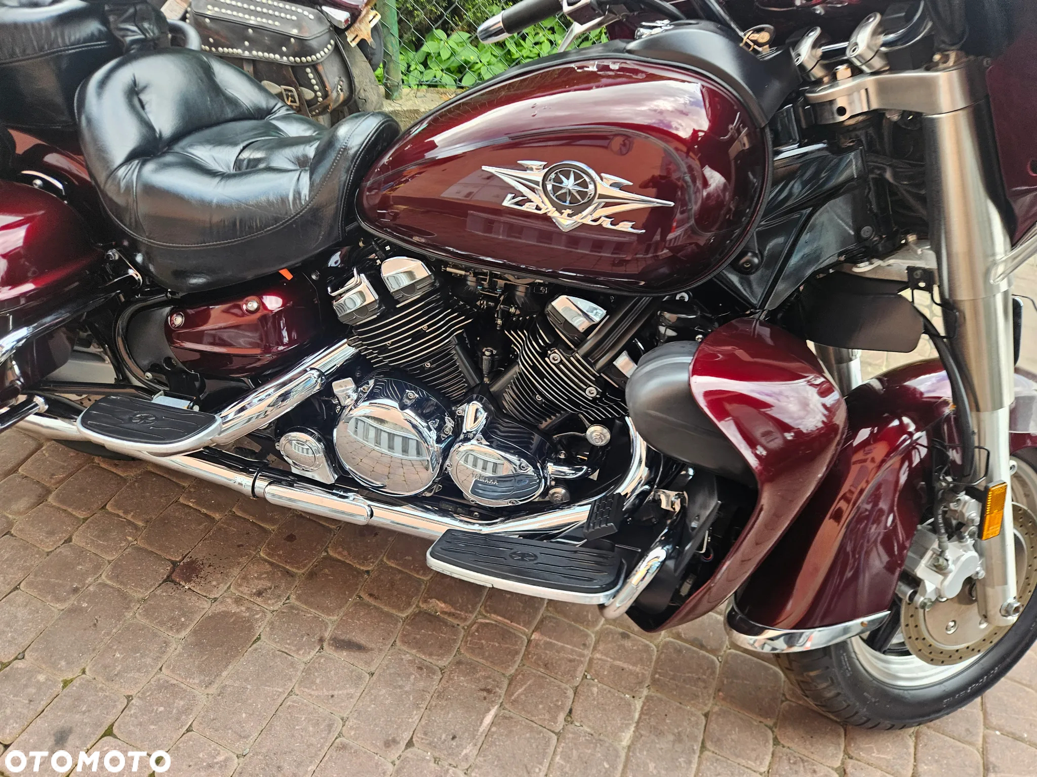 Yamaha Venture - 4