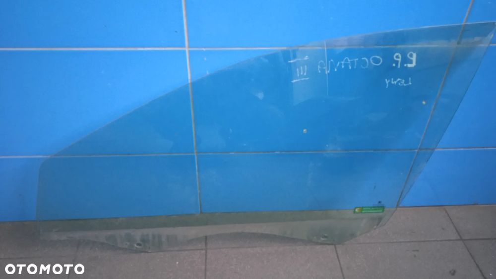 Szyba drzwi lewy przód Skoda Octavia III - 2