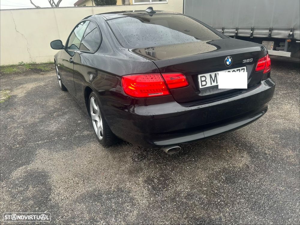 BMW 320 d Coupe - 8