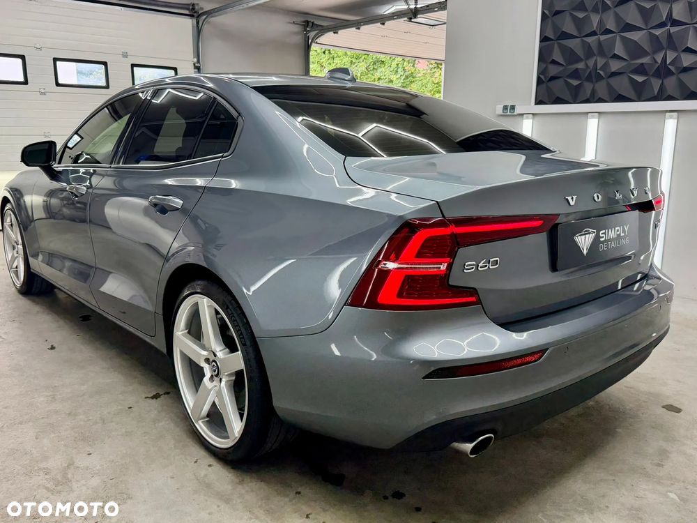 Volvo S60 T6 AWD Momentum Pro - 5