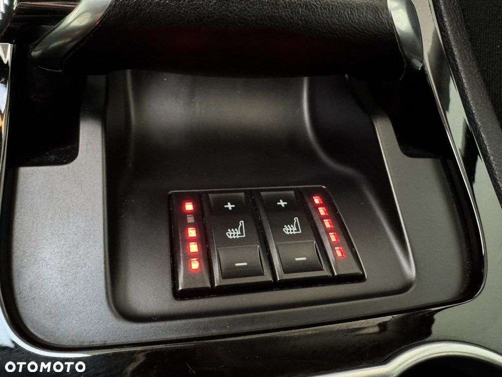 Ford S-Max 2.0 TDCi DPF Titanium - 24