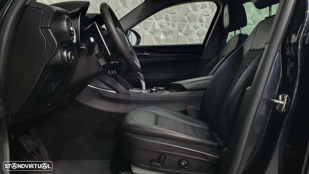 Alfa Romeo Stelvio 2.2 D Super AT8 Q4 - 18