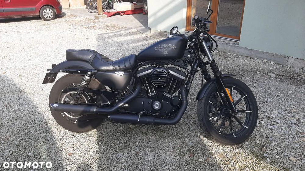 Harley-Davidson Sportster Iron 883 - 10