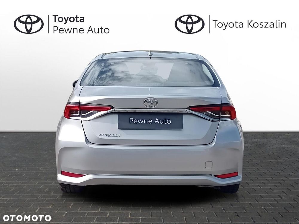 Toyota Corolla - 4