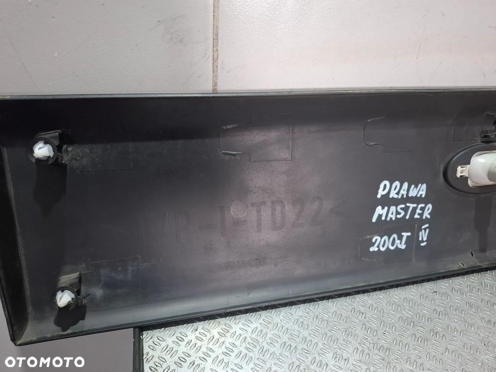 Listwa boczna prawa Renault Master IV pod czujniki PDC nr 768F30003R - 6