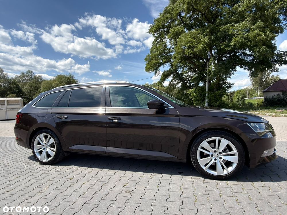 Skoda Superb 2.0 TDI Ambition DSG - 7