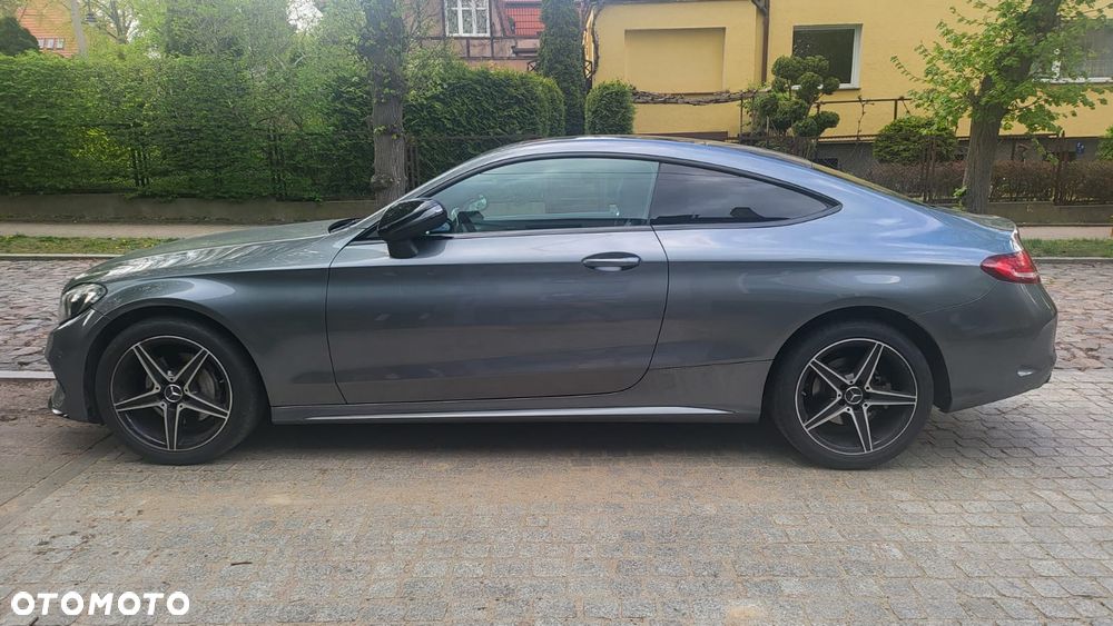 Mercedes-Benz Klasa C 220 d 4Matic 9G-TRONIC AMG Line - 5