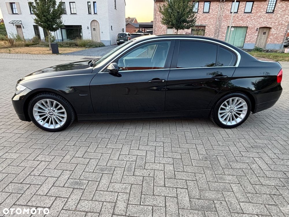 BMW Seria 3 318i - 3