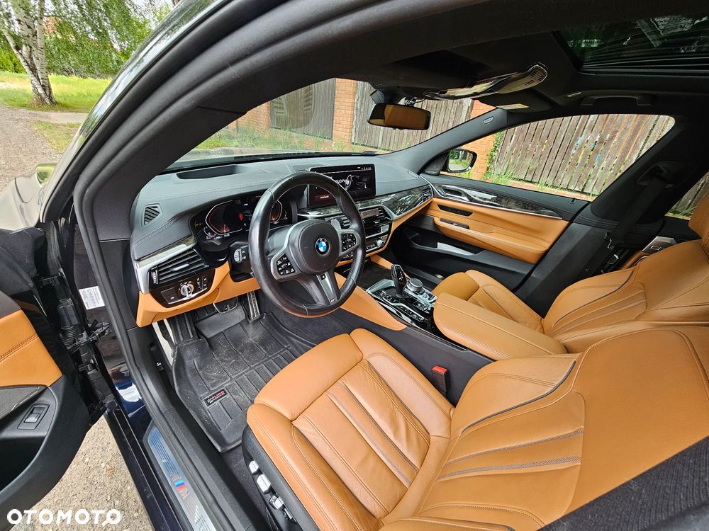 BMW 6GT - 23