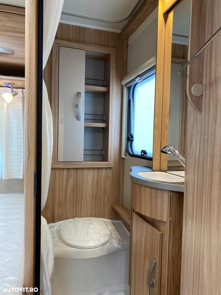 Hymer-Eriba Nova Light 465 - 8