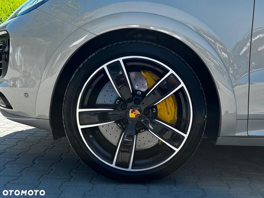 Porsche Cayenne Platinum Edition - 4