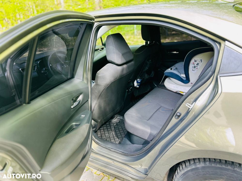 Toyota Corolla 1.8 HSD Business - 16