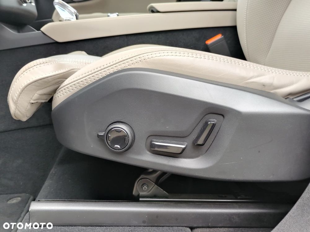 Volvo XC 90 - 14