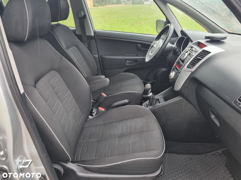 Kia Venga 1.6 CRDi 128 Dream Team Edition - 22