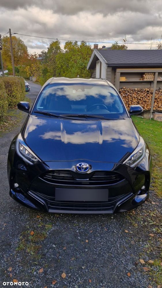 Toyota Yaris 2022 photo 2