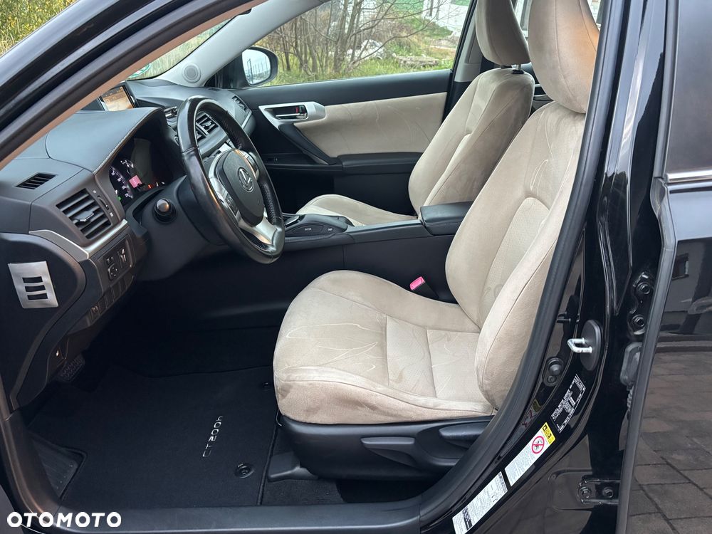 Lexus CT - 25