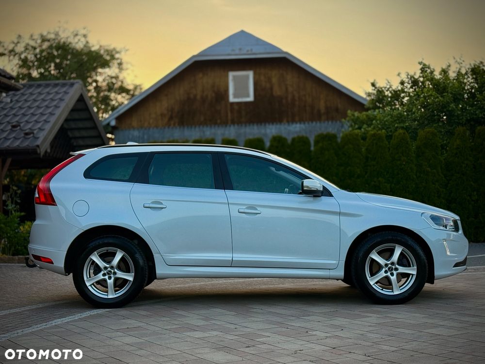 Volvo XC 60 D4 Drive-E Momentum - 10