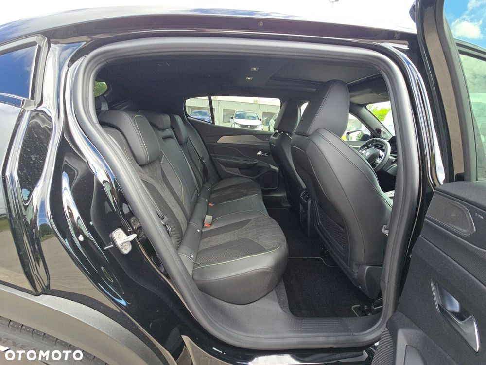 Peugeot 408 - 29