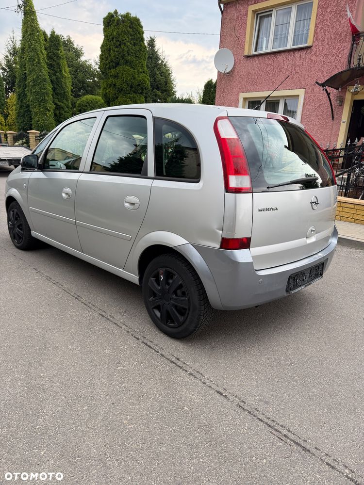 Opel Meriva 1.6 16V Essentia - 4