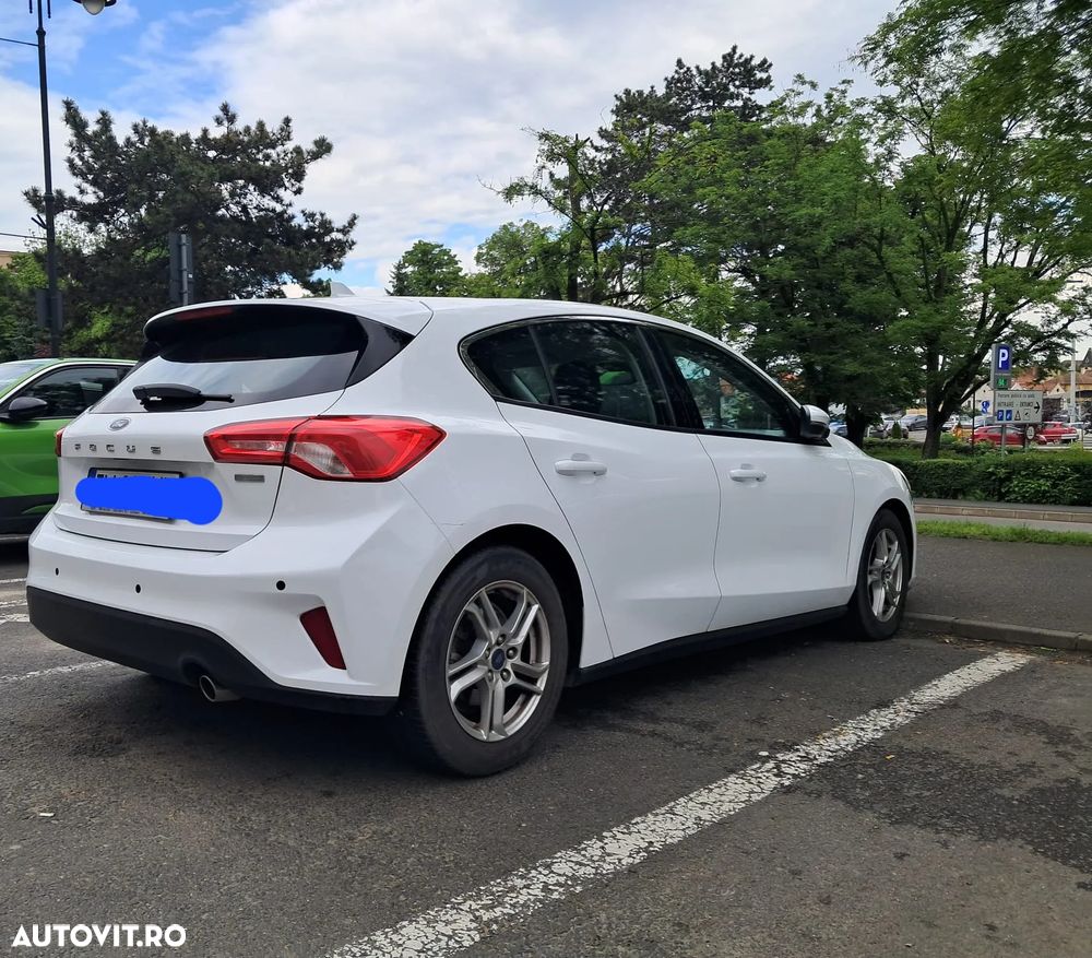 Ford Focus 1.0 EcoBoost Titanium - 4