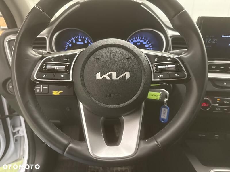 Kia Ceed 1.5 T-GDI M - 13