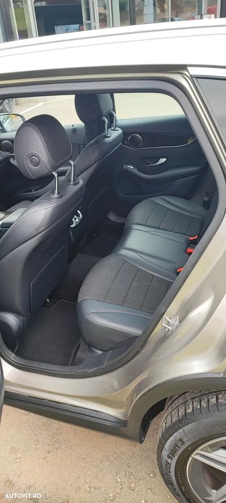 Mercedes-Benz GLC 220 d 4Matic 9G-TRONIC - 10