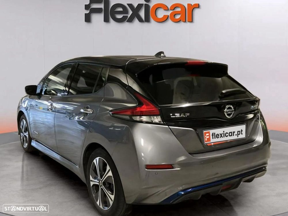 Nissan Leaf - 5