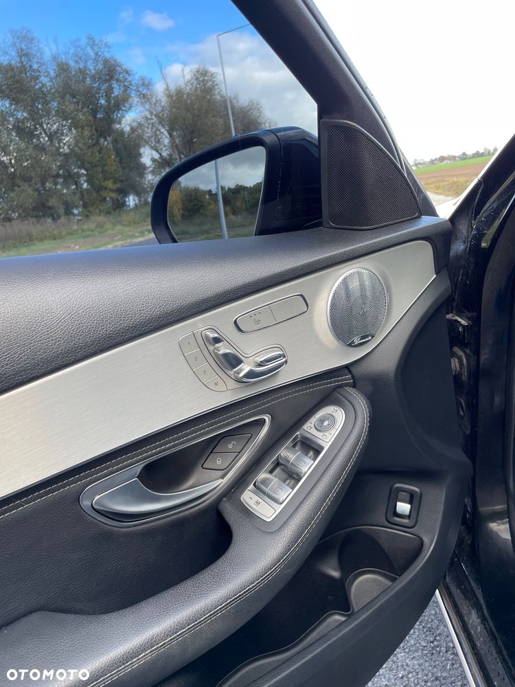 Mercedes-Benz Klasa C 300 7G-TRONIC - 11